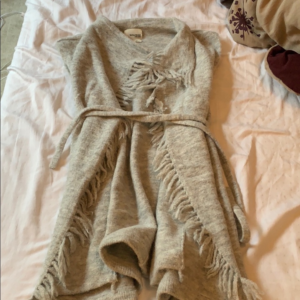Aritzia Cardigan